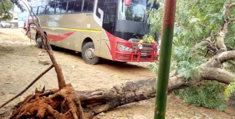 Ciclone Kenneth, primeiros relatórios
